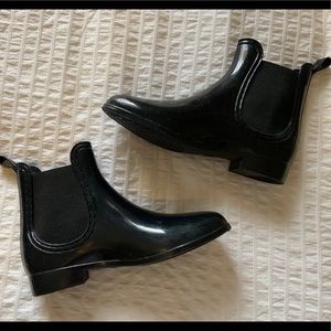 Black Short Rainboots